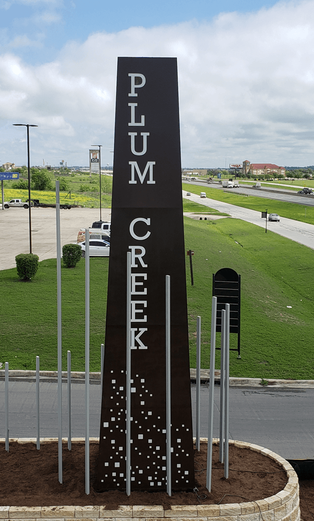 High visibility pylon sign in Texas