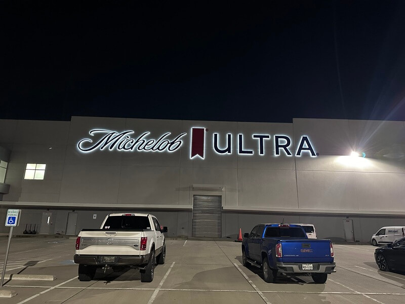 Custom channel letter sign for Texas business